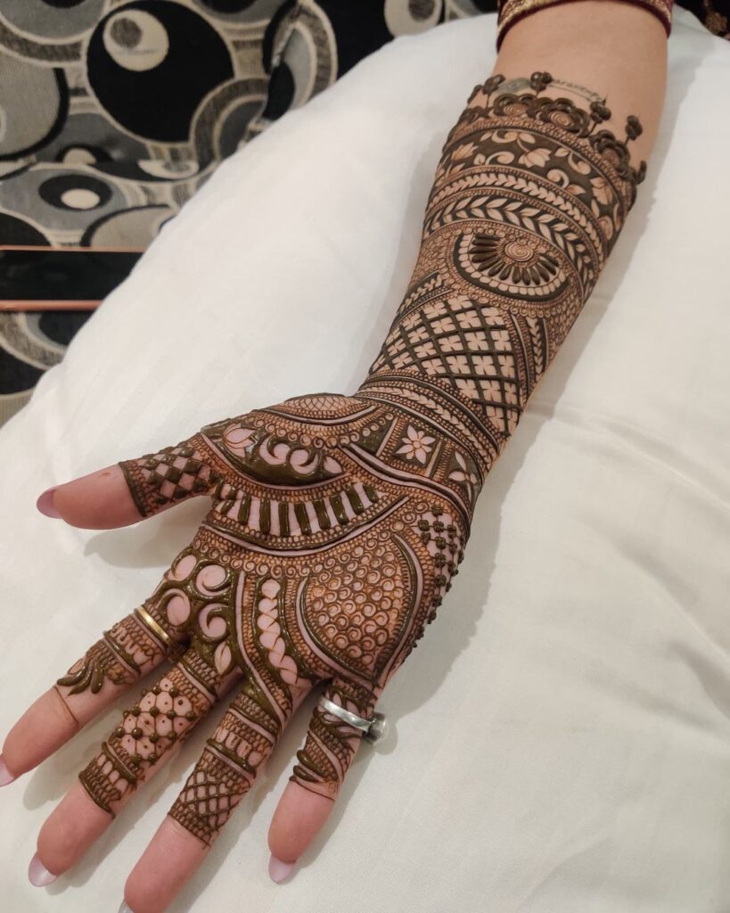 Full Hand Mehndi Designs Simple Bridal Stylish