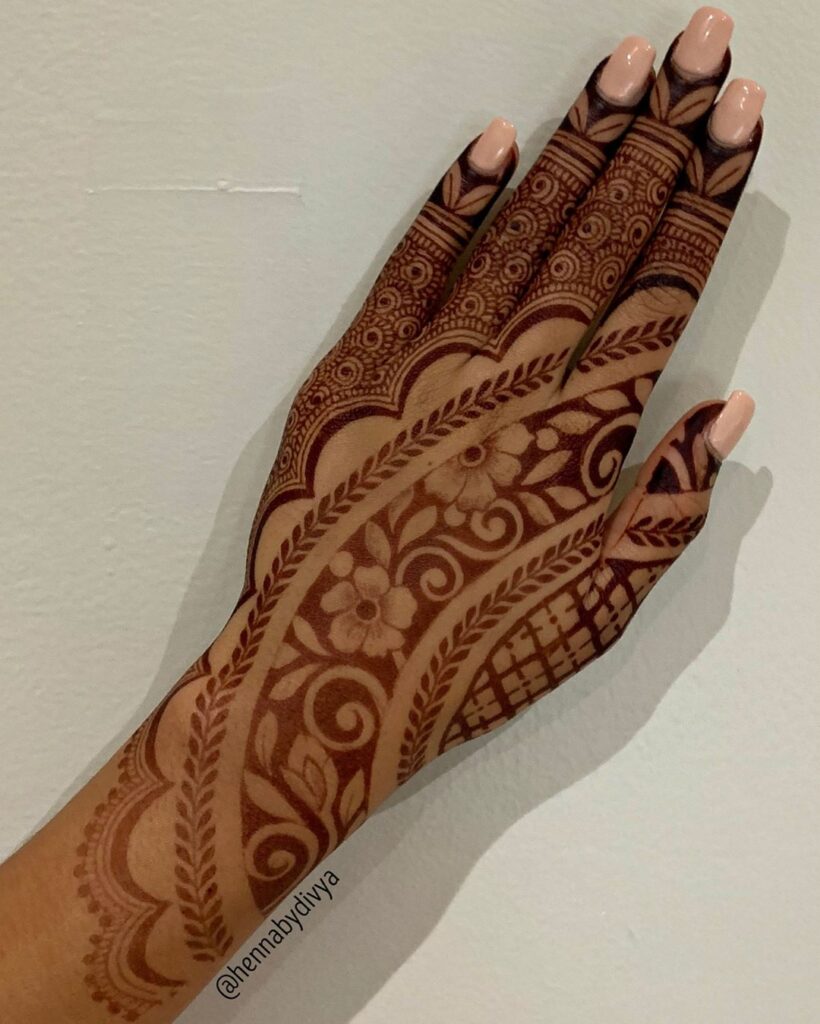 Simple Bharwa Mehndi Design