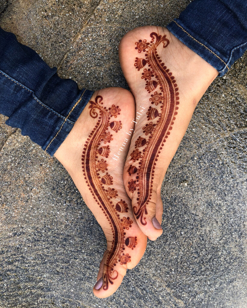 Simple Foot Mehndi Design