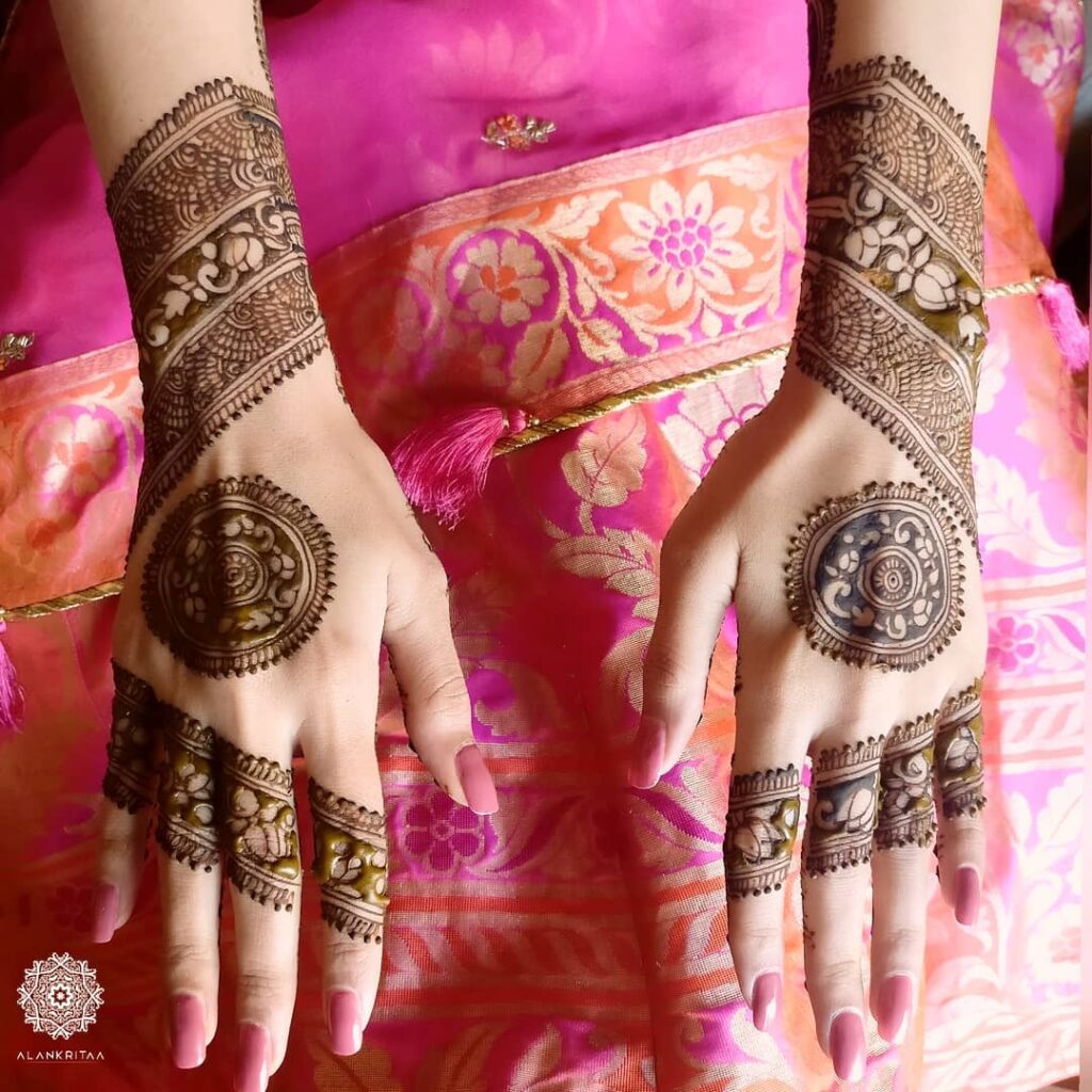 Simple Mehendi Design Back Hands