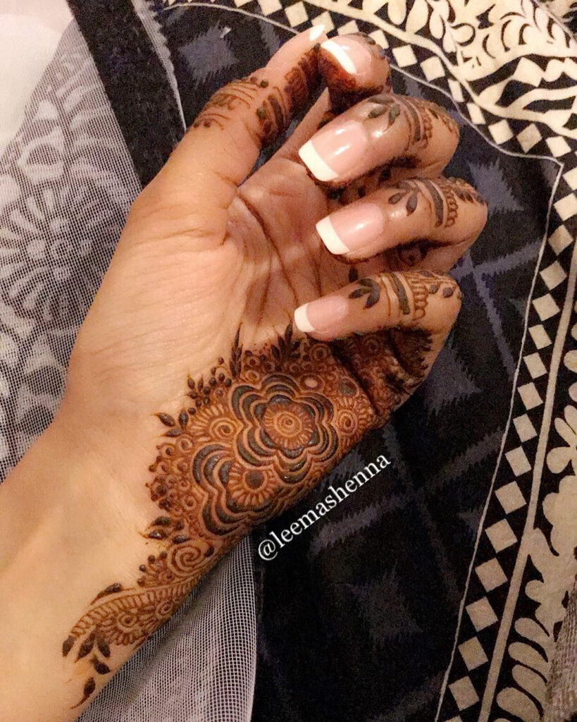 Easy Mehndi Design