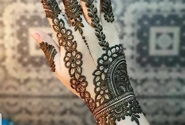 back hand mehndi design